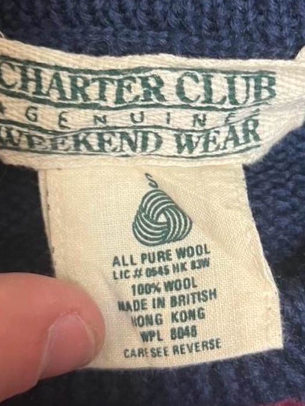 Vintage Charter Club 100% Wool navy crewneck knit sweater with duck and dog - Picture 3 of 3
